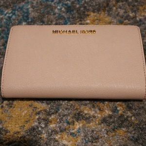 Baby pink brand new Michael Kors wallet